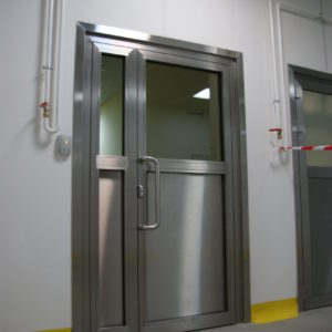Алюминиевая дверь 1300×2200 мм. GFTD41204 Алюминиевая дверь 1300×2200 мм. GFTD41204